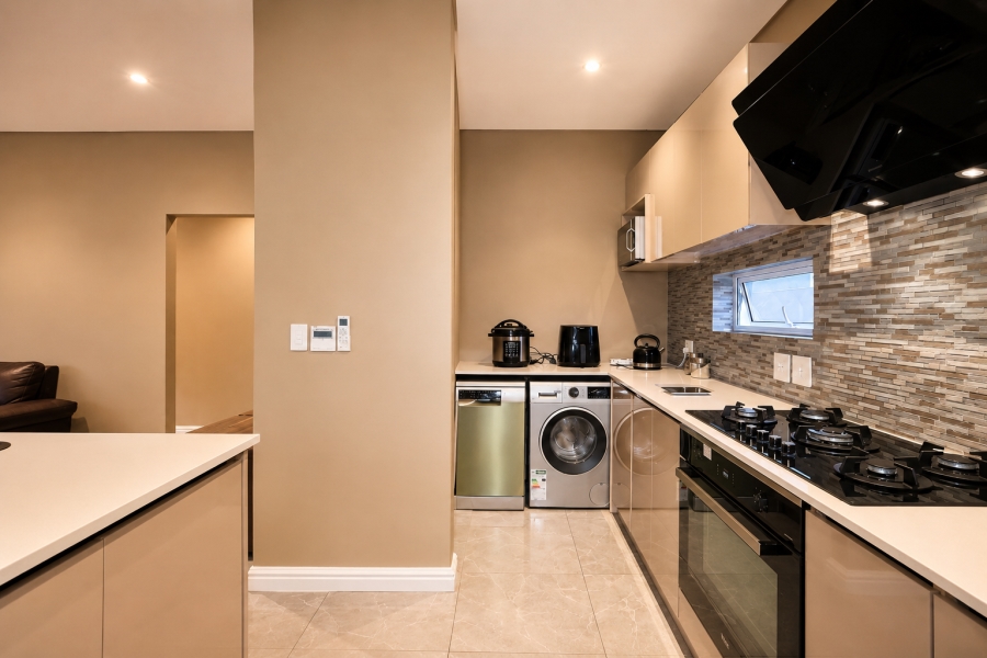 To Let 3 Bedroom Property for Rent in Sandown Western Cape